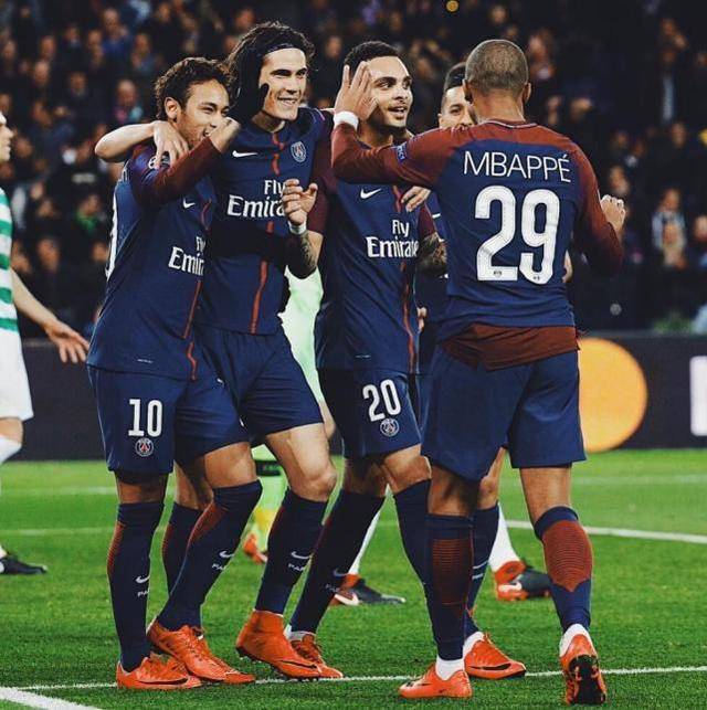 凯尔特人绝地反击日本男篮,汉密尔顿统治全场 凯尔特人绝地反击日本男篮,汉密尔顿统治全场