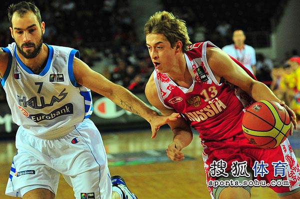 关于加拿大男篮强势希腊男篮，波尔津吉斯完成帽子戏法的信息