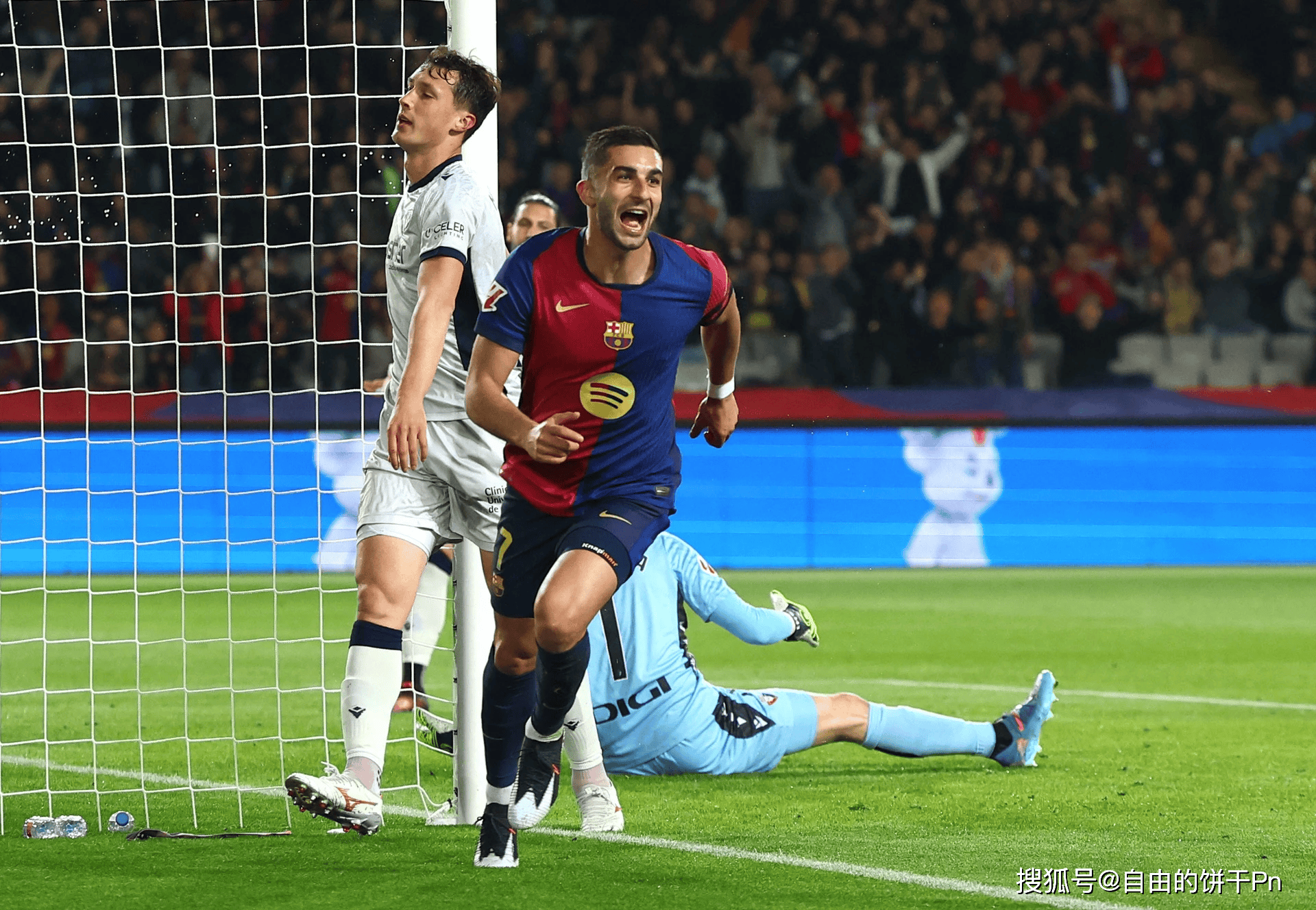 韩国险胜哥伦比亚，托雷斯惊艳世界