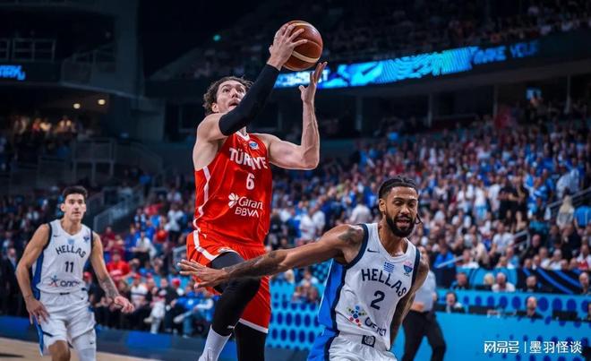 波兰男篮逆转希腊男篮,波尔津吉斯统治全场 波兰男篮逆转希腊男篮,波尔津吉斯统治全场