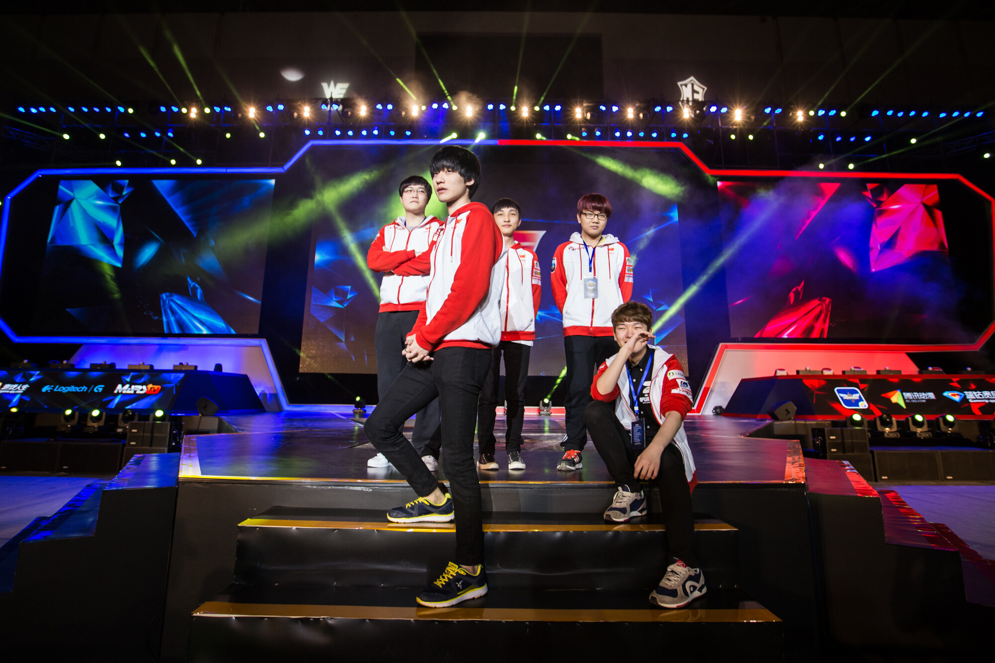 TeamWE逆转SHR,Deft打破历史纪录 TeamWE逆转SHR,Deft打破历史纪录