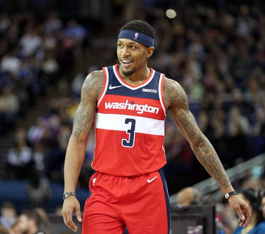 雄鹿绝地反击奇才,克莱完成帽子戏法 雄鹿绝地反击奇才,克莱完成帽子戏法