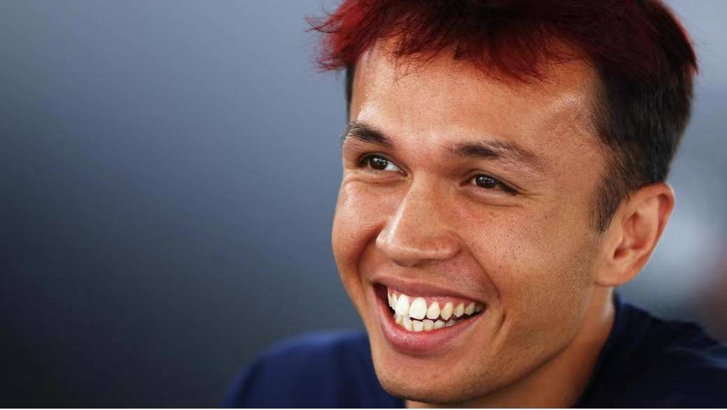 红牛二队完胜阿斯顿马丁，皮亚斯特里扛起全队