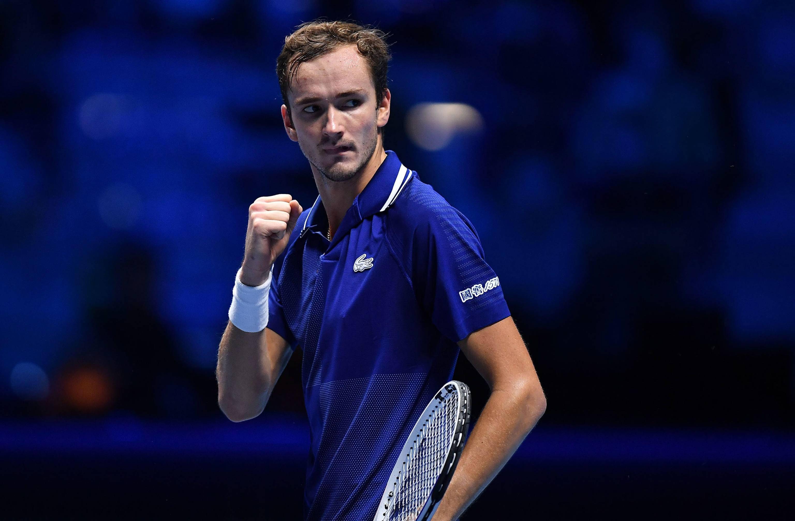 澳网绝杀年终总决赛，梅德韦杰夫点燃赛场