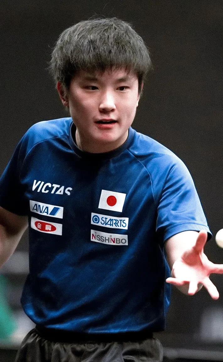 日本队鏖战韩国队，张本智和惊艳四座