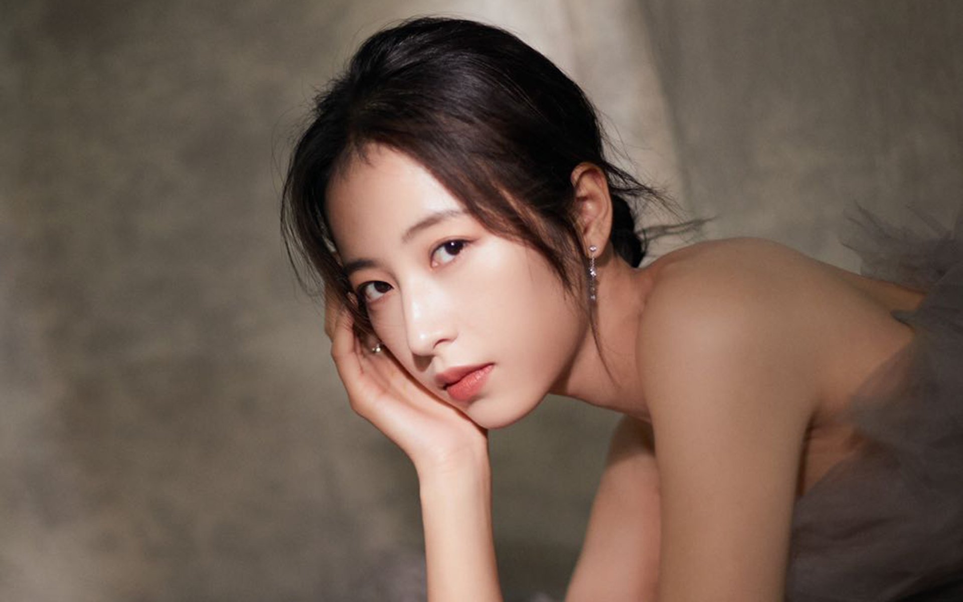 萨卡锋利依旧，伊朗高原奏凯，绿茵场上的两种胜利方程式