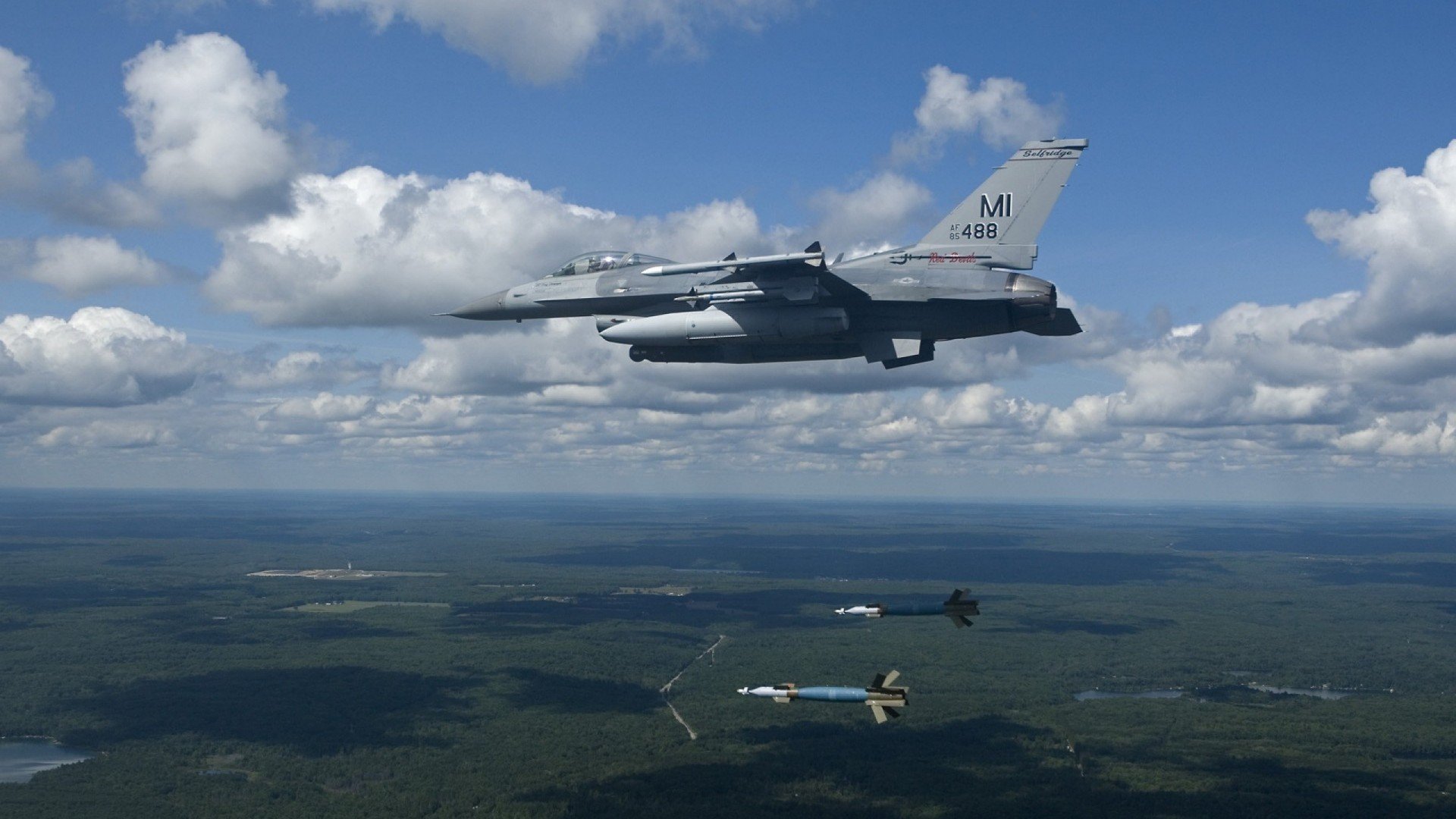 数据狂潮与北非风暴,球风迥异,殊途同归